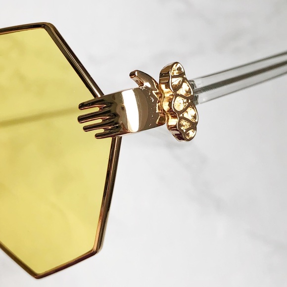 Fashion Oversized Sunglasses Pearls Nose Pads - Picture 4 of 6